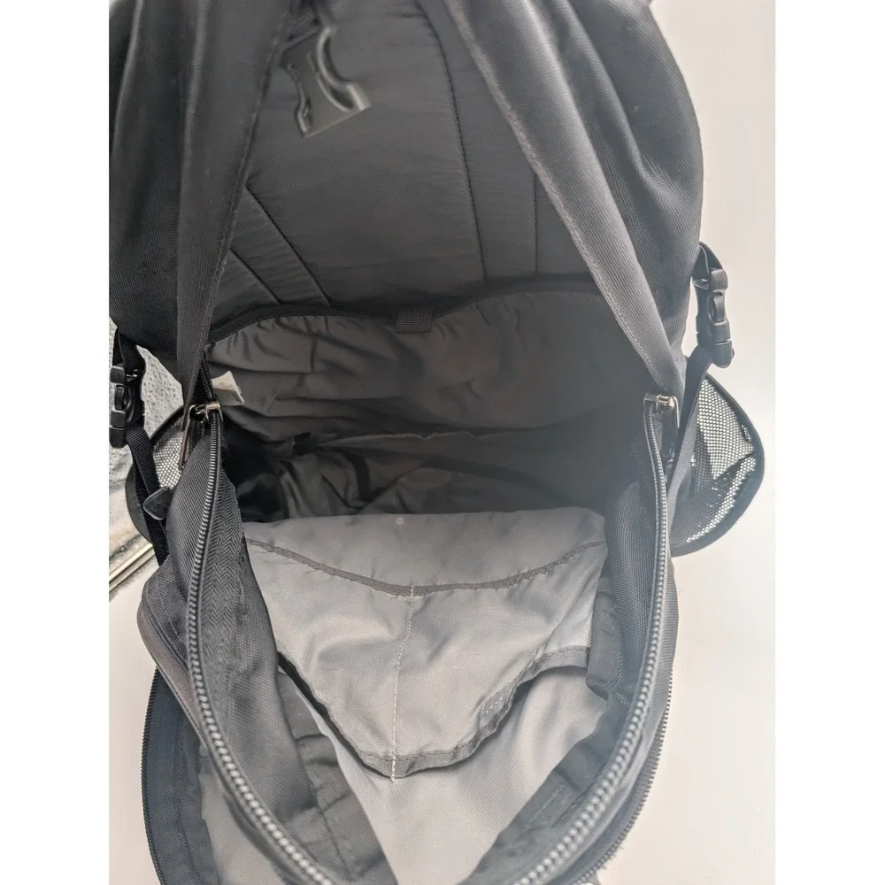 The North Face Sweeper Backpack Black Outdoor Travel Laptop Bag Multi-Pocket